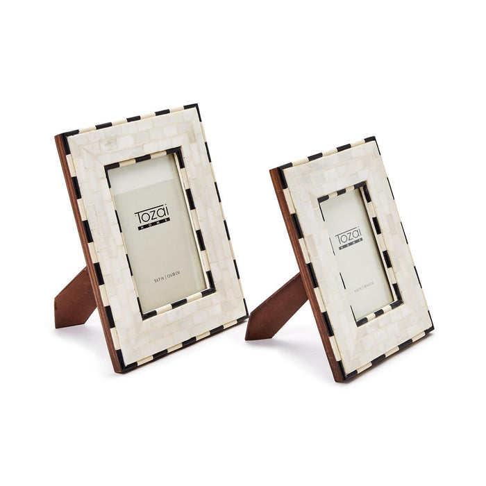 Brick Pattern Photo Frame