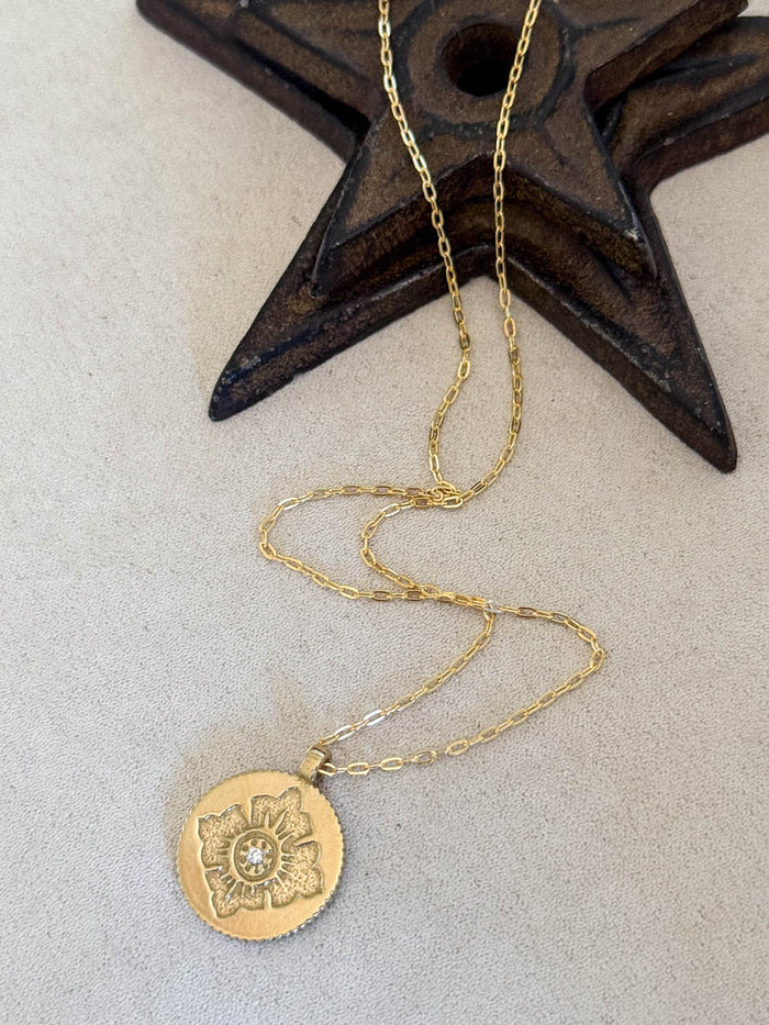 Lulu Flower Necklace