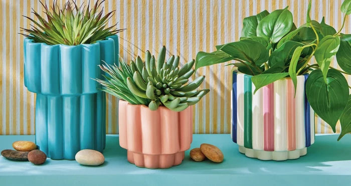Scallop Striped Planter